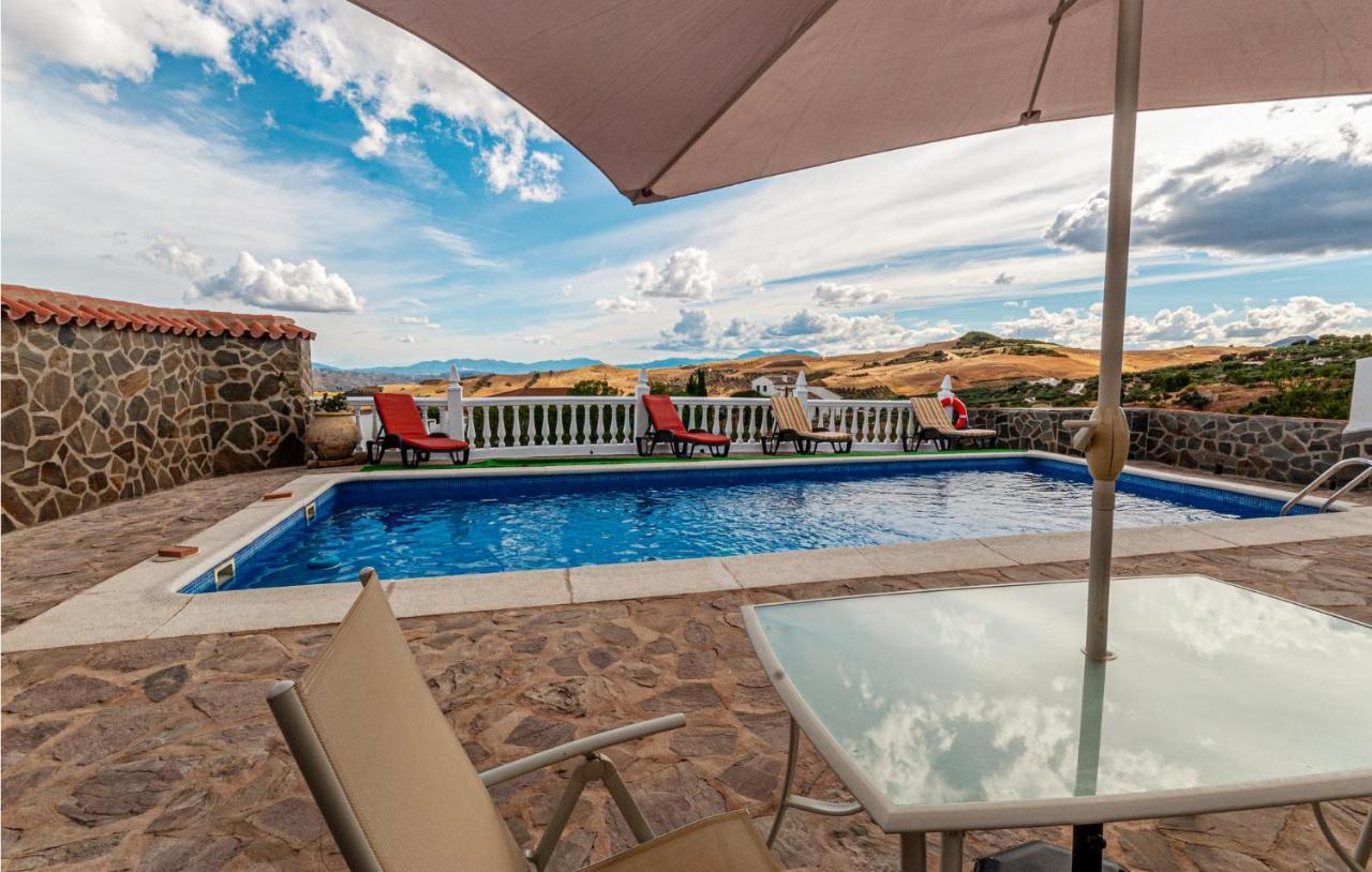 Awesome Home In Antequera With Wifi Ngoại thất bức ảnh