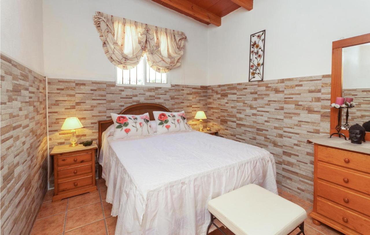 Awesome Home In Antequera With Wifi Ngoại thất bức ảnh