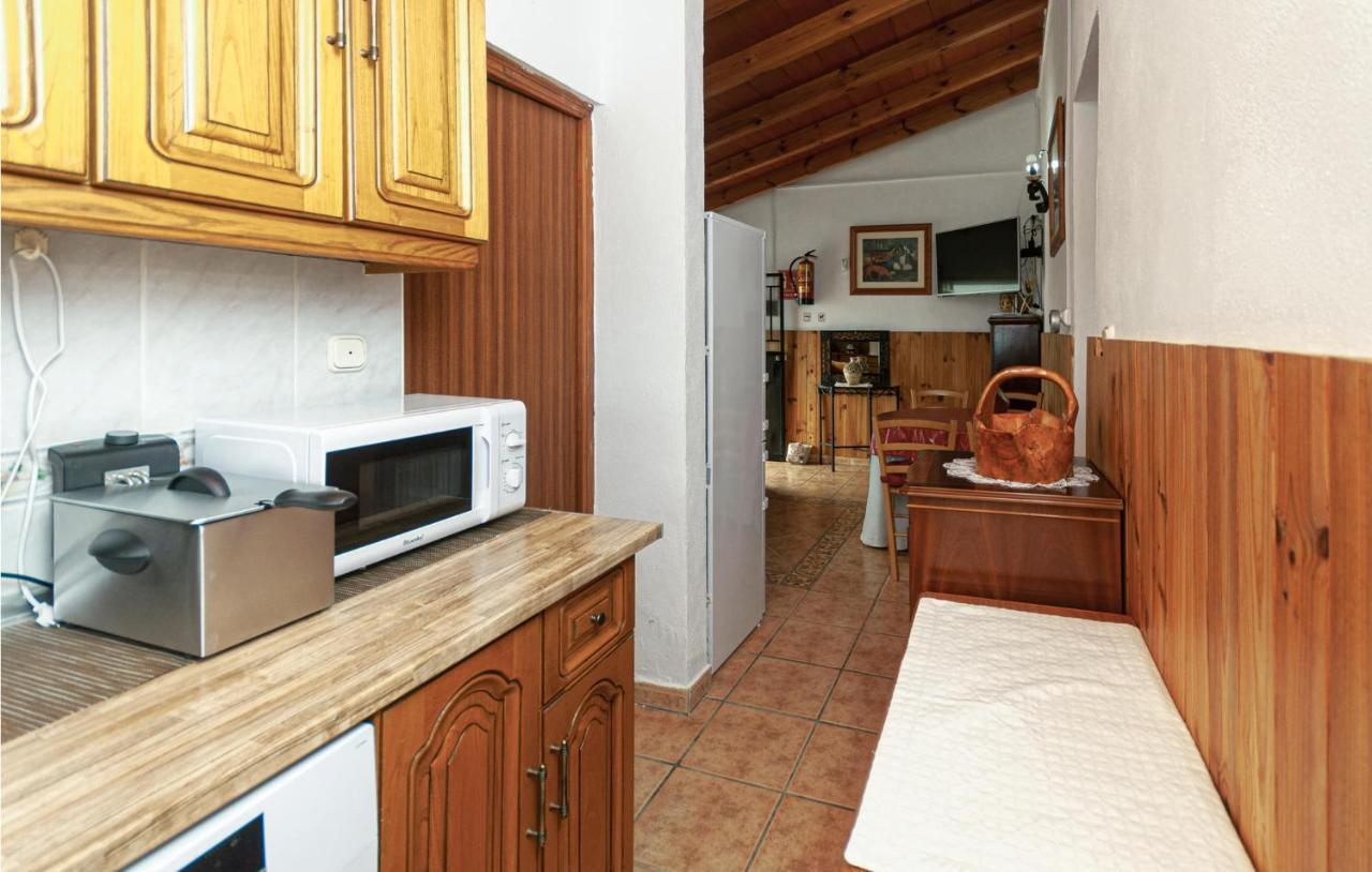Awesome Home In Antequera With Wifi Ngoại thất bức ảnh