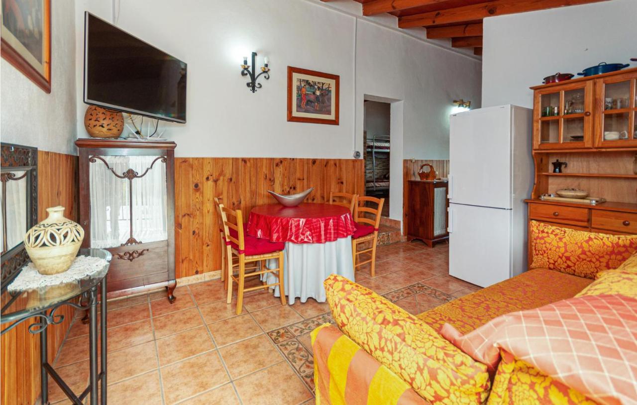 Awesome Home In Antequera With Wifi Ngoại thất bức ảnh