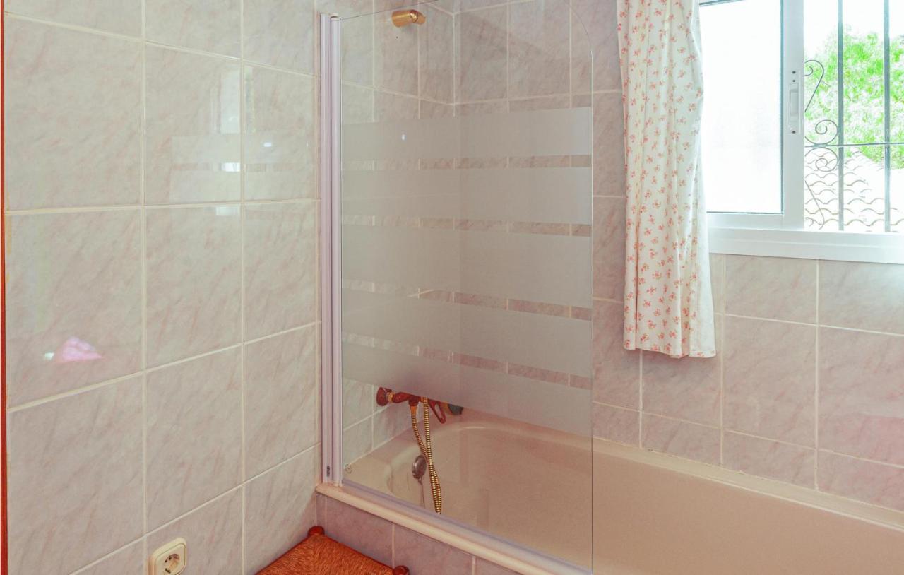 Awesome Home In Antequera With Wifi Ngoại thất bức ảnh
