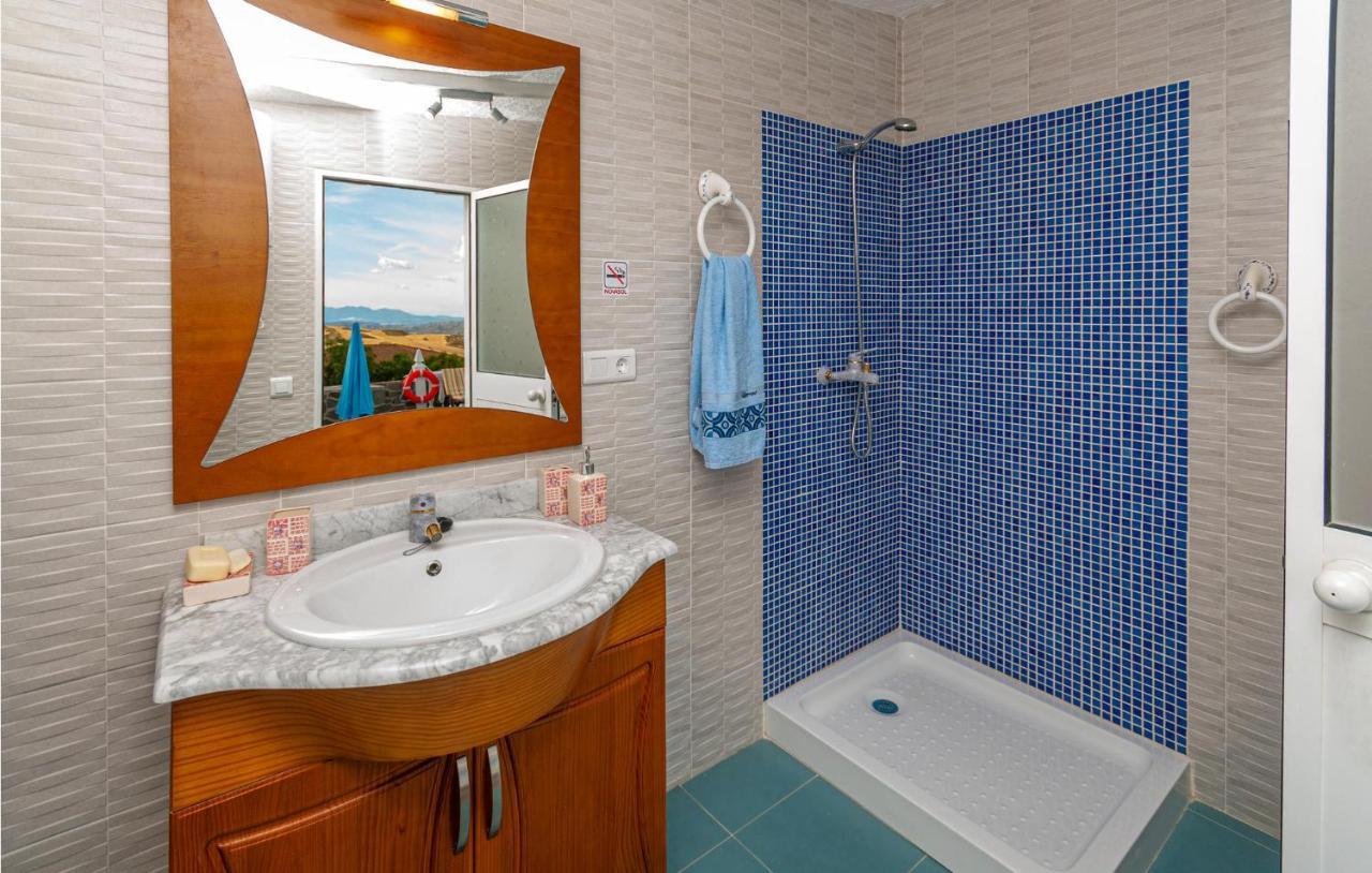Awesome Home In Antequera With Wifi Ngoại thất bức ảnh