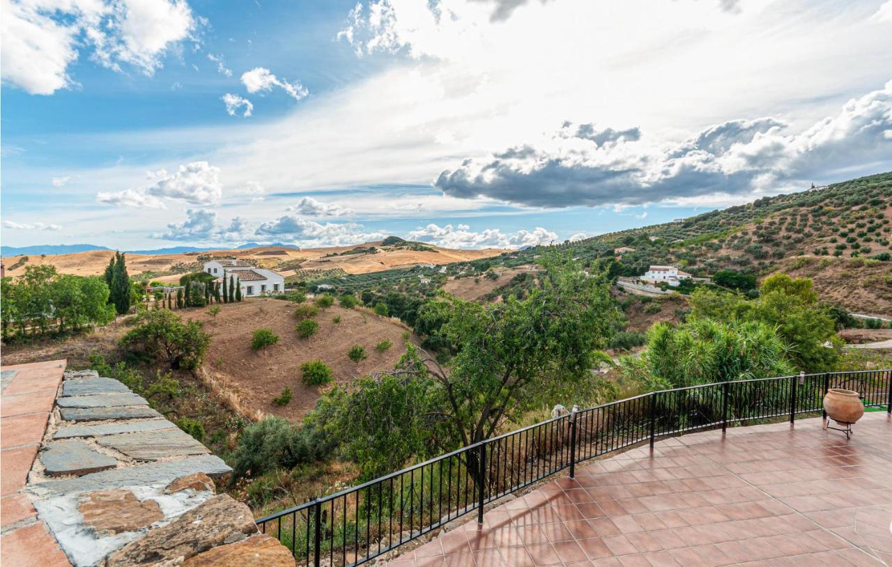 Awesome Home In Antequera With Wifi Ngoại thất bức ảnh